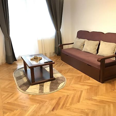 Apartment KronDays Braşov Buitenkant foto