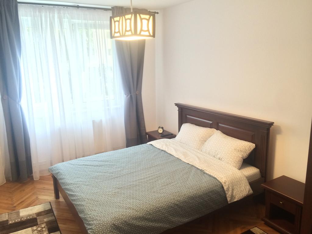 Apartment KronDays Braşov Buitenkant foto